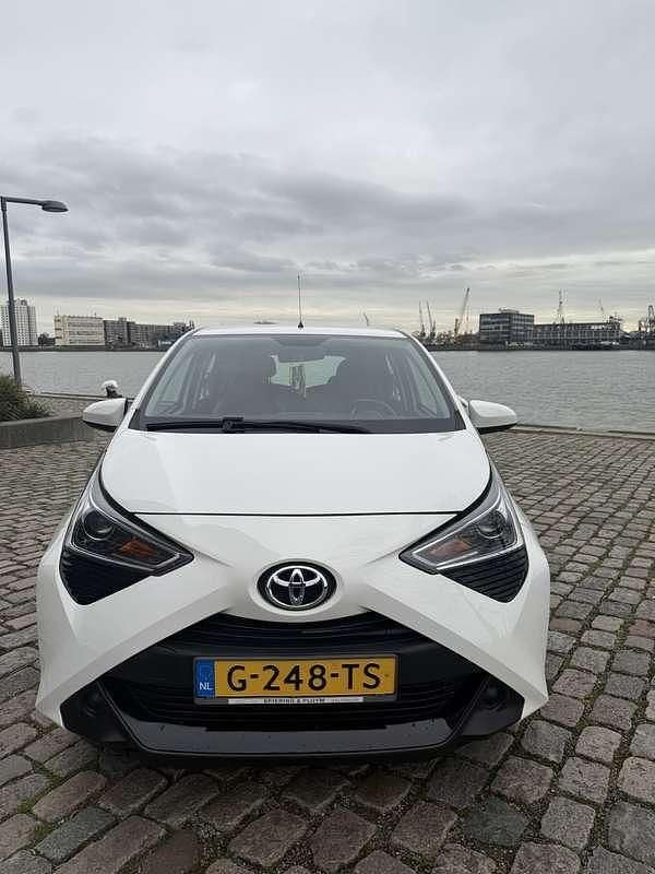 Occasion Toyota Aygo X-play 72 PK (52 kW) 2019 Wit Hatchback