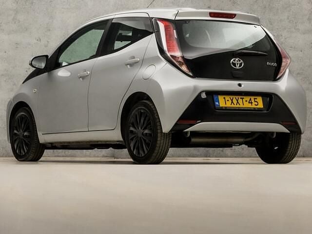 Occasion Toyota Aygo X-play 69 PK (50 kW) 2014 Grijs Hatchback