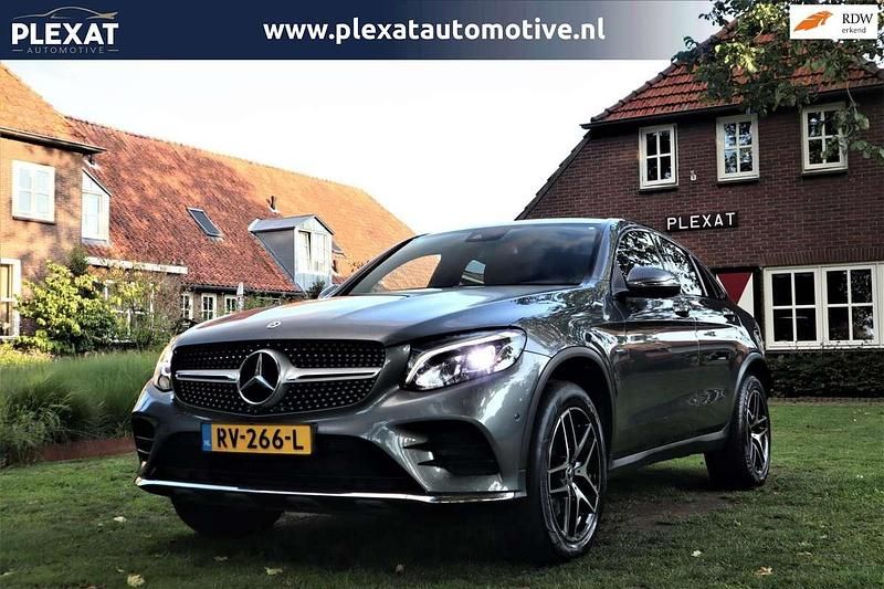 Grijs Gebruikt 2017 Mercedes GLC350 Business Coupé | € 29.945 (Eerlijke prijs) - Afbeelding 1/4
