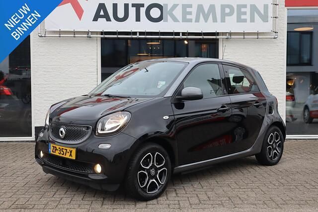 Zwart Gebruikt 2019 Smart ForFour Electric Drive Hatchback | € 8.500 (Iets duurder) - Afbeelding 1/4