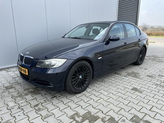 Blauw Gebruikt 2008 BMW 318 Sedan | € 2.950 (Super prijs) - Afbeelding 1/4