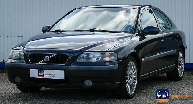 Grijs Gebruikt 2002 Volvo S60 Sedan | € 1.795 (Super prijs) - Afbeelding 1/4