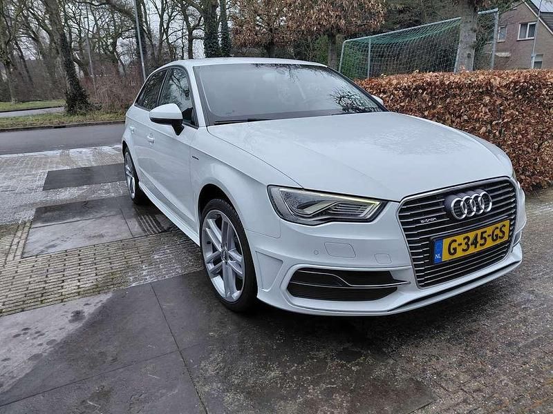 Occasion Audi A3 Sportback 150 PK (110 kW) 2015 Wit Hatchback