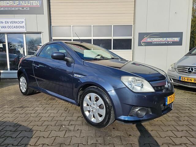 Occasion Opel Tigra Sport 90 PK (66 kW) 2006 Grijs Cabriolet