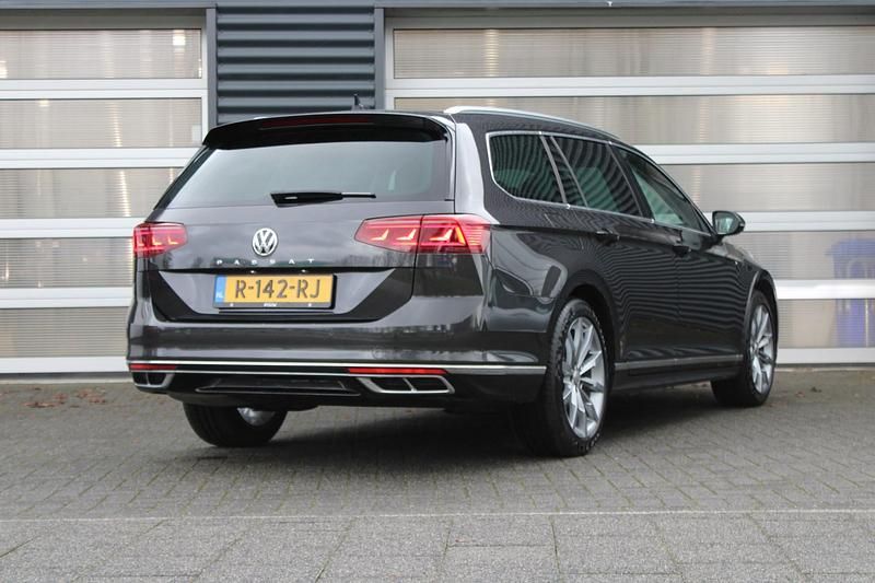 Occasion VW Passat Business 150 PK (110 kW) 2020 Grijs Stationwagen