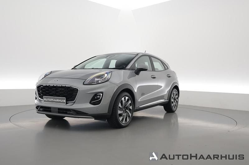 Grijs (metallic) Gebruikt 2023 Ford Puma Titanium SUV | € 20.900 (Super prijs) - Afbeelding 1/3