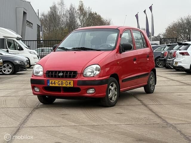 Rood Gebruikt 2000 Hyundai Atos Hatchback | € 999 (Eerlijke prijs) - Afbeelding 1/4