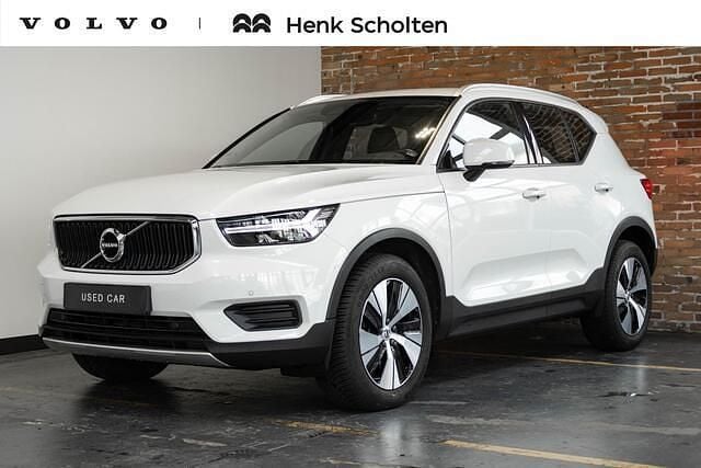Wit Gebruikt 2020 Volvo XC40 Momentum SUV | € 29.950 (Super prijs) - Afbeelding 1/4