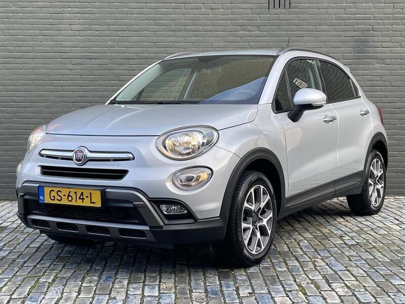 Grijs Gebruikt 2015 Fiat 500X Cross SUV | € 11.950 (Eerlijke prijs) - Afbeelding 1/4