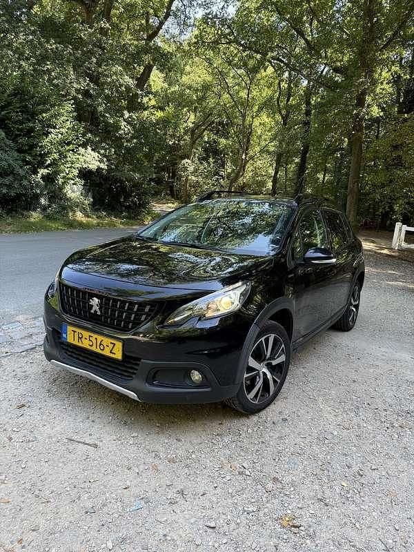 Zwart Gebruikt 2017 Peugeot 2008 GT-line SUV | € 11.900 (Eerlijke prijs) - Afbeelding 1/4