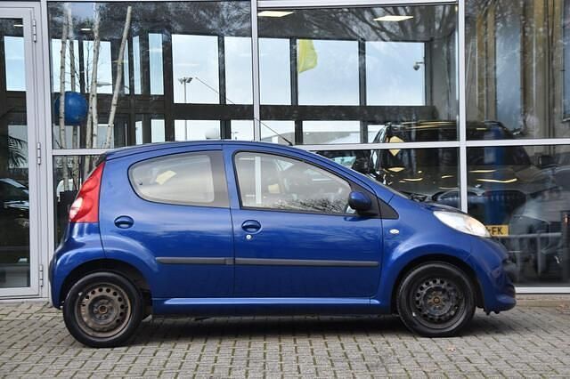 Occasion Peugeot 107 68 PK (50 kW) 2007 Blauw (metallic) Hatchback