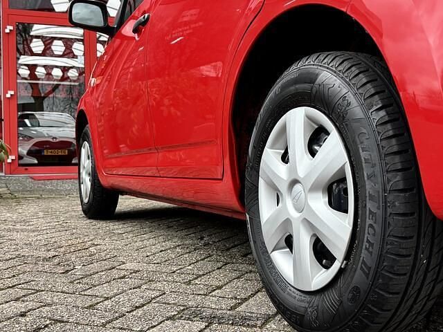 Occasion Daihatsu Sirion 69 PK (50 kW) 2008 Rood (metallic) Hatchback