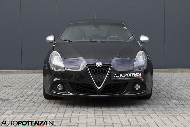 Occasion Alfa Romeo Giulietta Distinctive 170 PK (125 kW) 2011 Zwart Hatchback