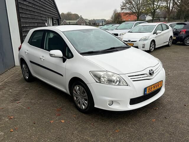 Occasion Toyota Auris 132 PK (97 kW) 2011 Wit Hatchback