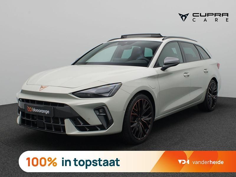 Grijs Nieuw 2025 Cupra Leon VZ Stationwagen | € 45.900 (Iets duurder) - Afbeelding 1/4