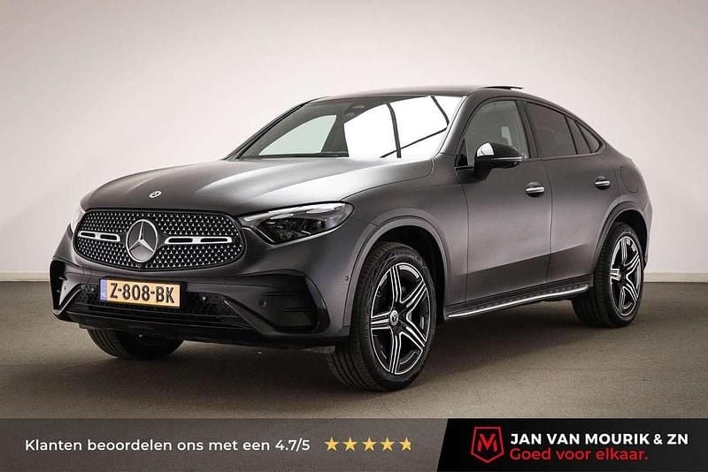 Grijs Occasion 2024 Mercedes GLC300e AMG line Coupé | € 72.900 (Eerlijke prijs) - Afbeelding 1/4