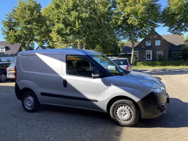 Occasion Opel Combo 90 PK (66 kW) 2012 Grijs MPV