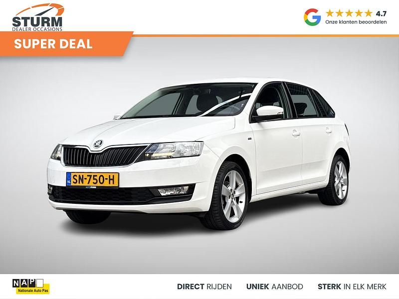 Wit Occasion 2018 Skoda Rapid Clever Hatchback | € 14.594 (Eerlijke prijs) - Afbeelding 1/4