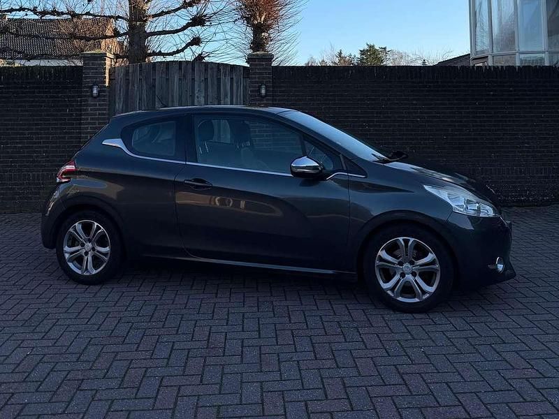 Occasion Peugeot 208 Allure 120 PK (88 kW) 2013 Grijs Hatchback