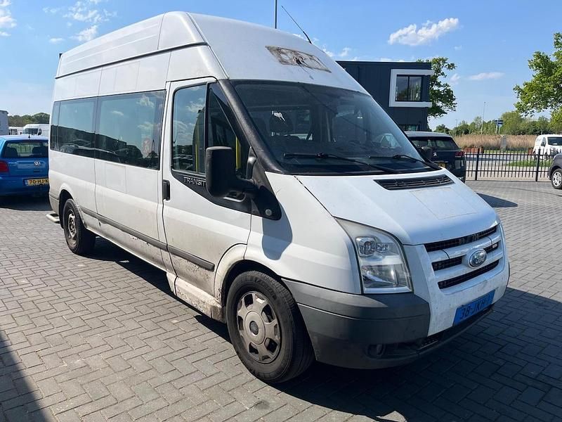 Wit Gebruikt 2009 Ford Transit Stationwagen | € 2.650 (Eerlijke prijs) - Afbeelding 1/4