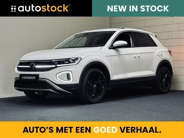 Wit Gebruikt 2022 VW T-Roc Style SUV | € 29.899 (Eerlijke prijs) - Afbeelding 1/4