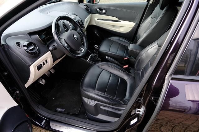 Occasion Renault Captur Initiale Paris 118 PK (86 kW) 2018 Zwart (metallic) SUV