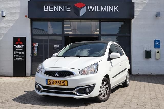Cool white pearl (wit metallic) Gebruikt 2018 Mitsubishi Space Star Hatchback | € 9.350 (Eerlijke prijs) - Afbeelding 1/4