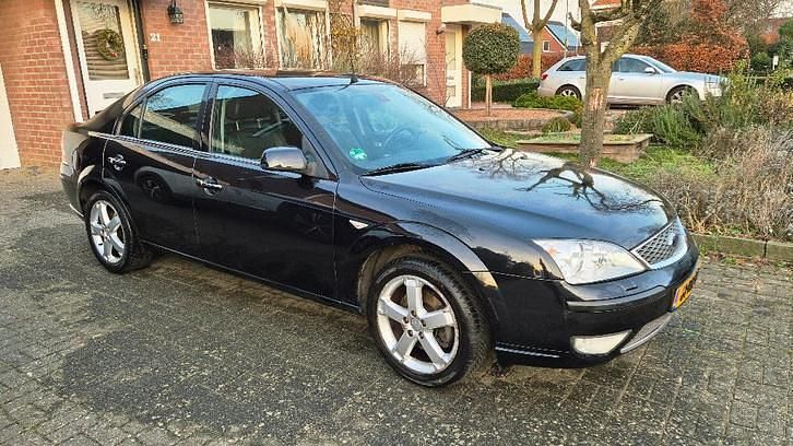 Occasion Ford Mondeo Platinum 145 PK (106 kW) 2005