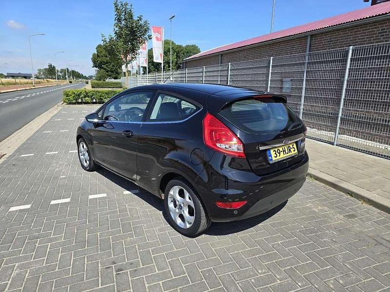 Occasion Ford Fiesta Titanium 82 PK (60 kW) 2008 Zwart Hatchback