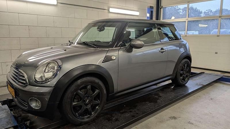 Occasion Mini Cooper Pepper 98 PK (72 kW) 2010 Grijs Hatchback