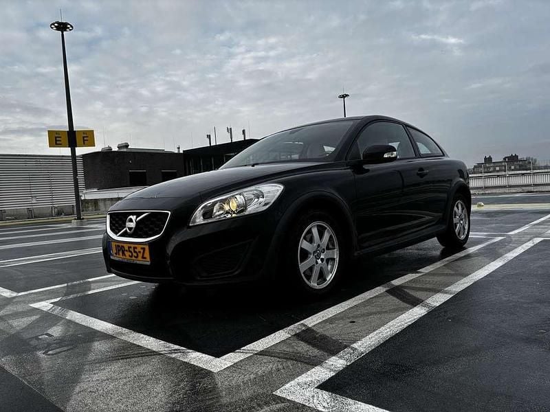 Gebruikt 2010 Volvo C30 Momentum Hatchback | € 5.499 (Eerlijke prijs) - Afbeelding 1/4