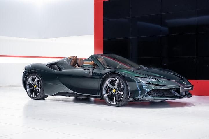 Occasion Ferrari SF90 2025 Groen Cabriolet