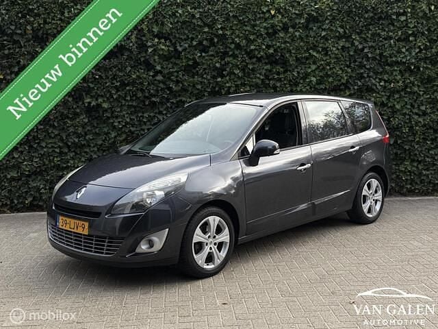 Grijs Gebruikt 2010 Renault Scénic III Dynamique MPV | € 3.999 (Eerlijke prijs) - Afbeelding 1/4
