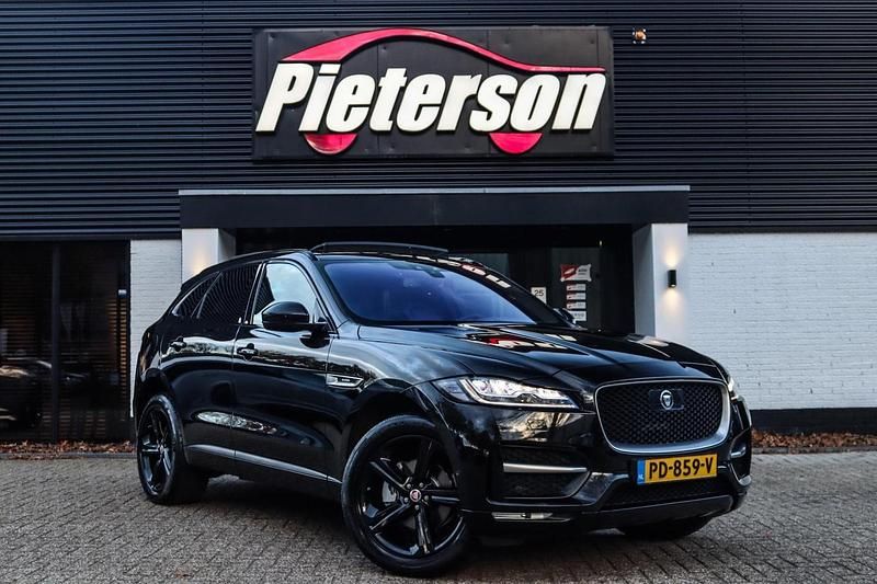 Zwart Gebruikt 2016 Jaguar F-Pace Portfolio SUV | € 19.950 - Afbeelding 1/4