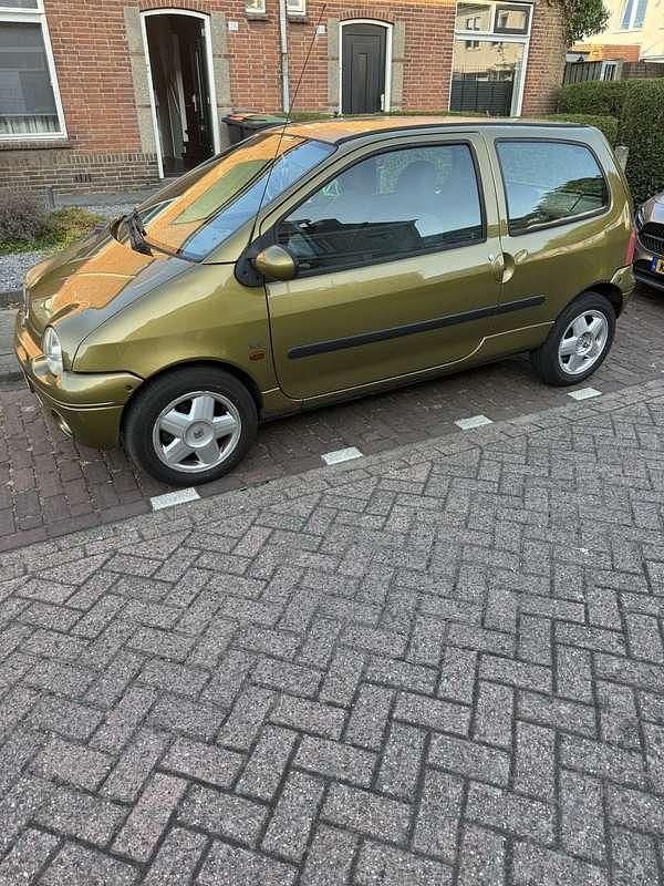 Zwart Gebruikt 2003 Renault Twingo Initiale Hatchback | € 950 (Eerlijke prijs) - Afbeelding 1/4