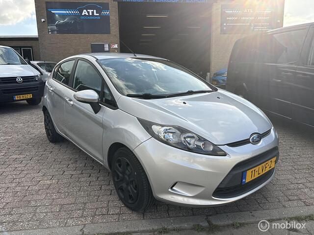 Grijs Gebruikt 2010 Ford Fiesta Limited Hatchback | € 4.250 (Eerlijke prijs) - Afbeelding 1/4