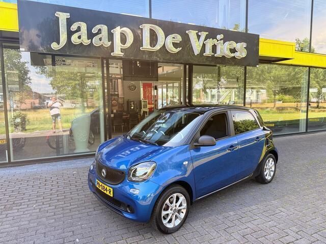 Blauw Gebruikt 2017 Smart ForFour Passion Hatchback | € 7.450 (Eerlijke prijs) - Afbeelding 1/4