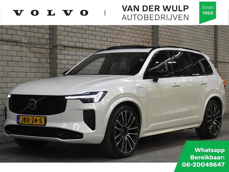 Wit (metallic) Occasion 2025 Volvo XC90 Ultra SUV | € 84.950 - Afbeelding 1/4