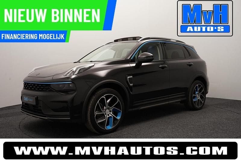 Zwart (metallic) Gebruikt 2023 Lynk & Co 01 SUV | € 28.699 (Eerlijke prijs) - Afbeelding 1/4