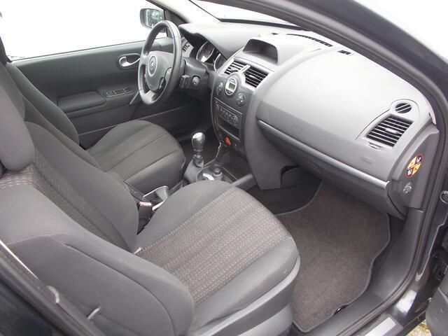 Occasion Renault Mégane GrandTour 135 PK (99 kW) 2007 Grijs Stationwagen