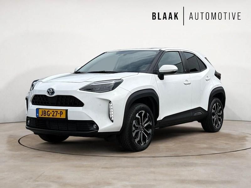 Wit Gebruikt 2023 Toyota Yaris Cross Team SUV | € 26.950 (Eerlijke prijs) - Afbeelding 1/4
