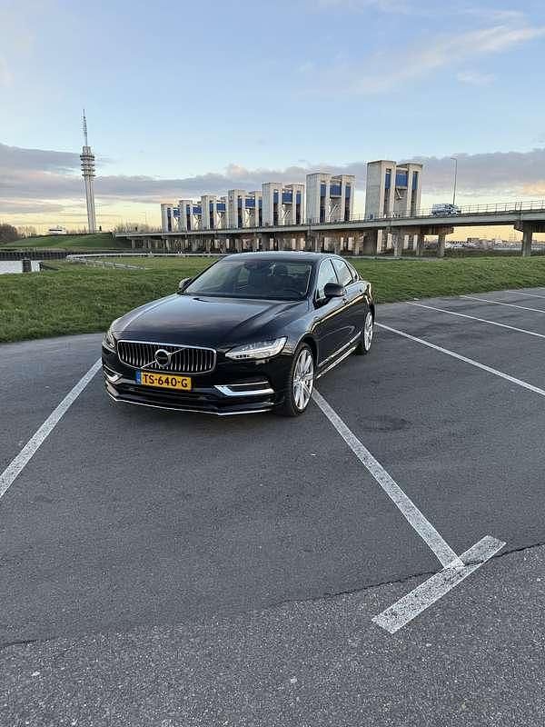 Zwart Gebruikt 2018 Volvo S90 Inscription Sedan | € 24.000 - Afbeelding 1/4