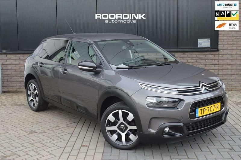 Grijs Occasion 2018 Citroën C4 SUV | € 12.750 (Iets duurder) - Afbeelding 1/3