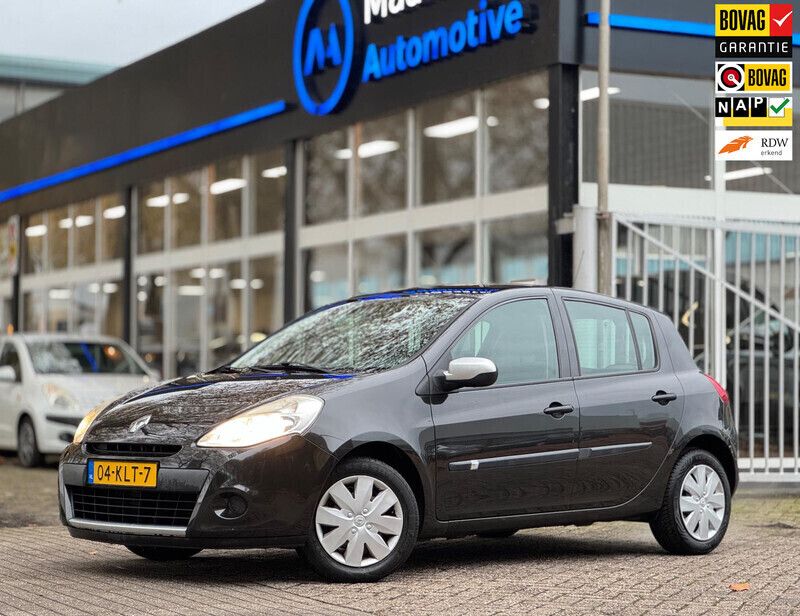 Zwart Gebruikt 2010 Renault Clio R.S. Hatchback | € 3.995 (Iets duurder) - Afbeelding 1/4