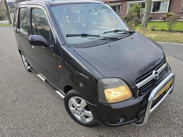 Occasion Opel Agila 75 PK (55 kW) 2004 Zwart Hatchback