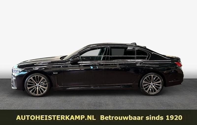 Zwart (mat) Occasion 2023 BMW 745 Executive Sedan | € 88.950 - Afbeelding 1/4