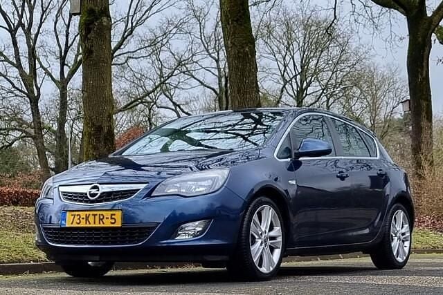 Occasion Opel Astra Sport 116 PK (85 kW) 2010 Blauw Hatchback