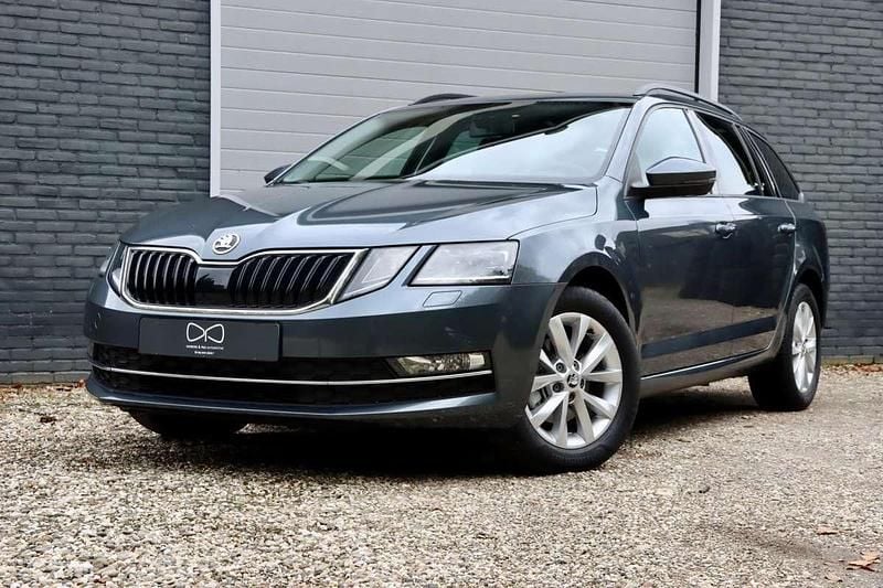 Overige Occasion 2018 Skoda Octavia Ambition Stationwagen | € 17.450 (Eerlijke prijs) - Afbeelding 1/3