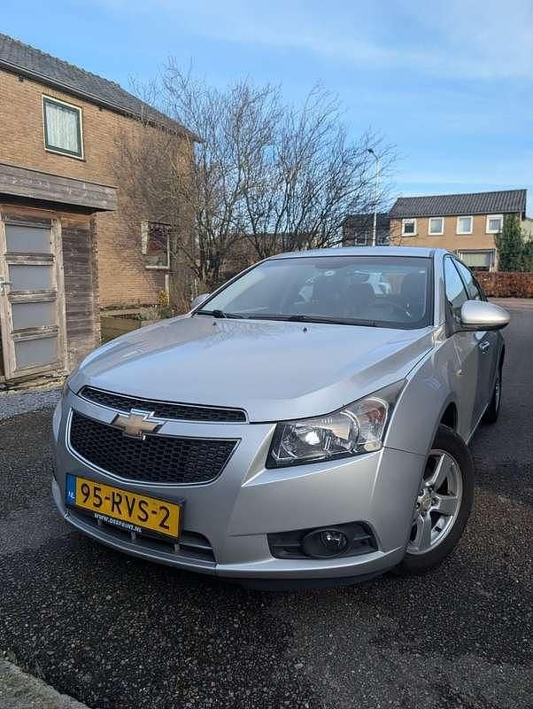 Occasion Chevrolet Cruze LT 141 PK (103 kW) 2011 Zilver Sedan