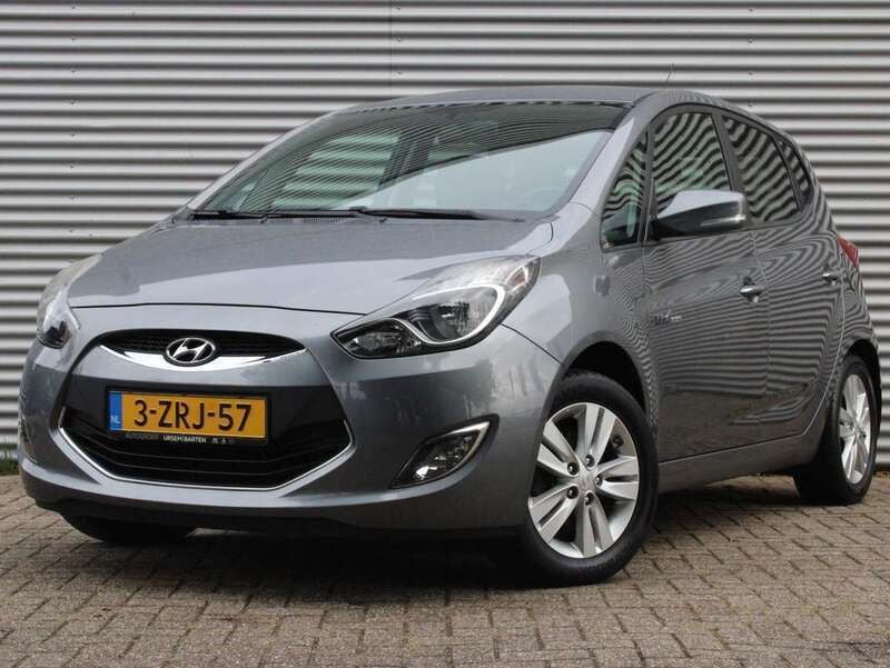 Grijs Gebruikt 2015 Hyundai ix20 GO! MPV | € 9.400 (Goede deal) - Afbeelding 1/4